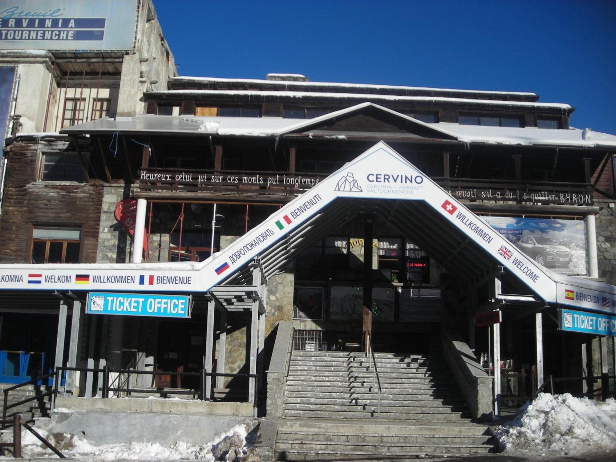 Contemporary Apartment In Breuil Cervinia Near Ski Area Extérieur photo
